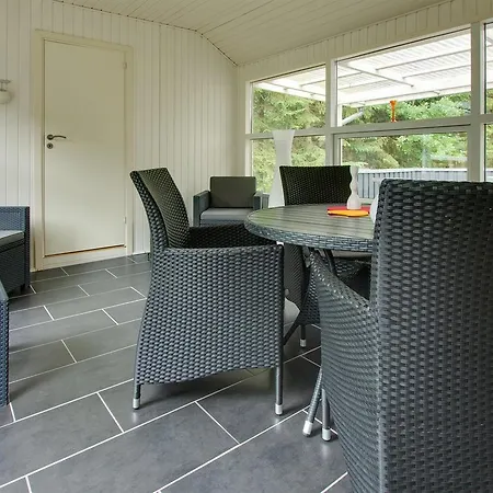 Four-bedroom Holiday In * Hals