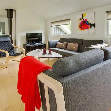 Hébergement de vacances Four-bedroom Holiday In *