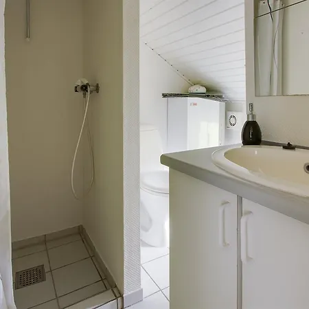 Hébergement de vacances Four-bedroom Holiday In *