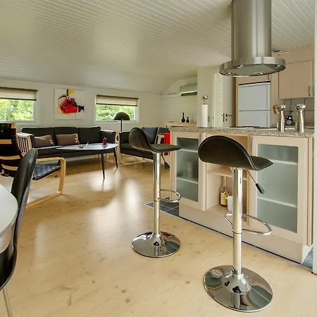 Four-bedroom Holiday In * Hals