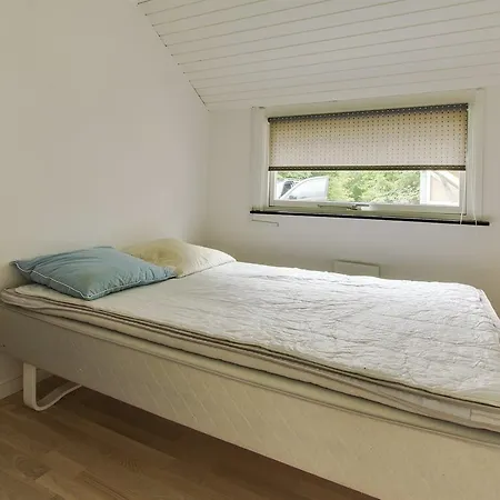 Four-bedroom Holiday In * Hals